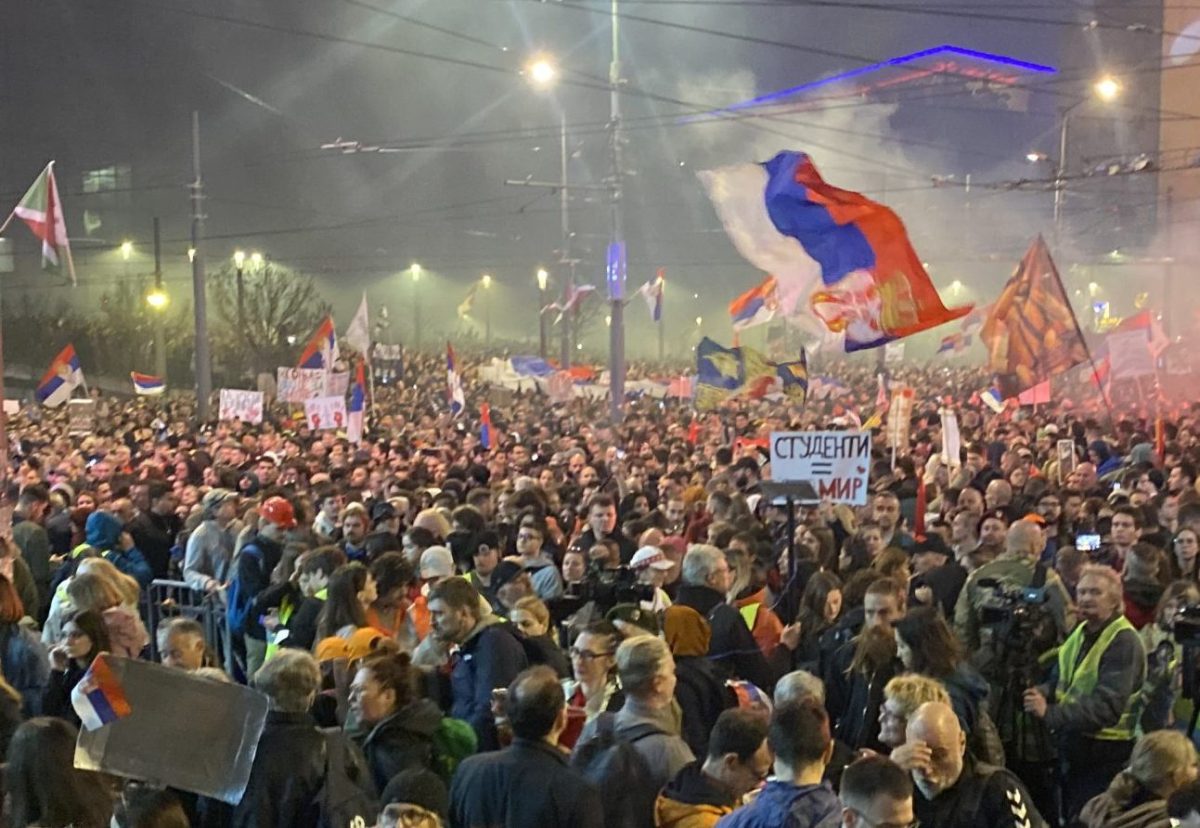 Demonstranti na Slaviji, 15.mart; Foto: Mašina