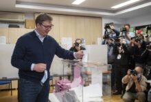 Aleksandar Vučić glasa na izborima