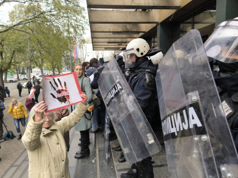 Blokada Osnovnog suda u Novom Sadu; Foto: Mašina