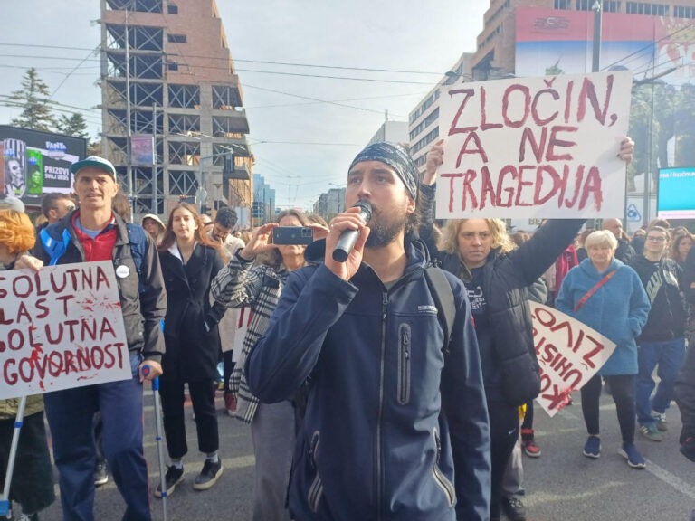 Protest u Beogradu; Foto: Mašina