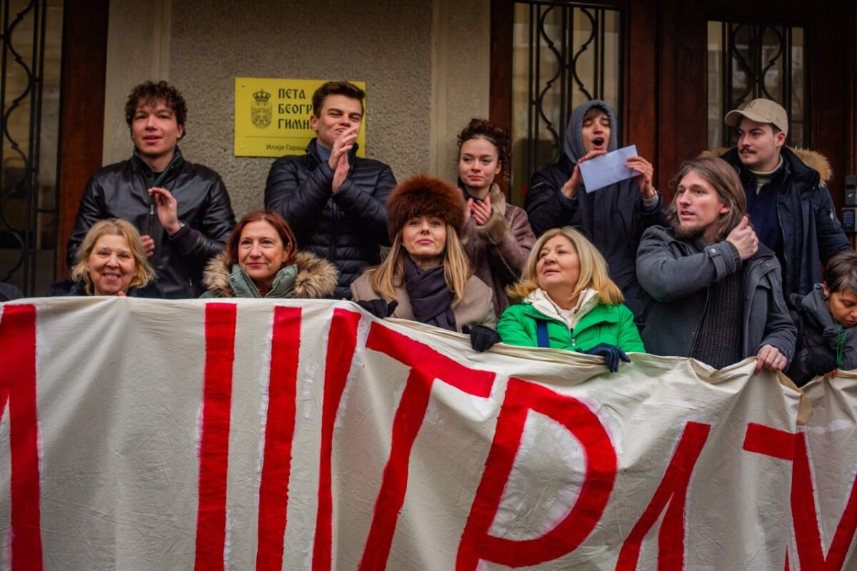 Protest ispred Pete beogradske gimnazije