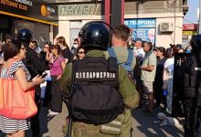 Žandarmerija opkoljava zbor