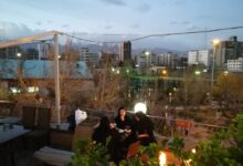 Ilustracija - krovovi Teherana