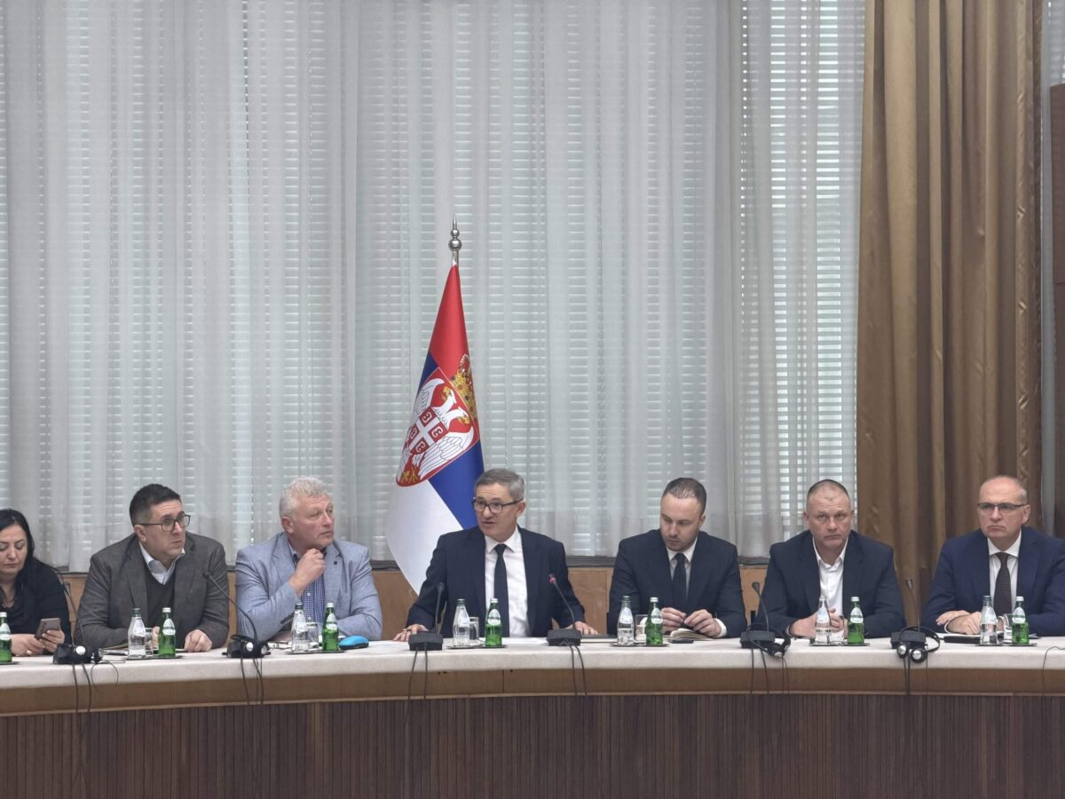 Sastanak ministra poljoprivrede sa proizvođačima