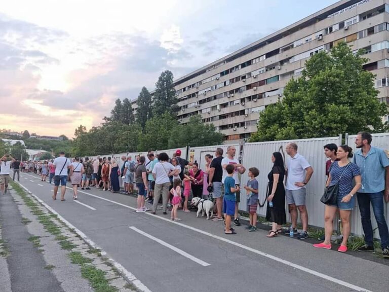 protest u bloku 37 na novom beogradu