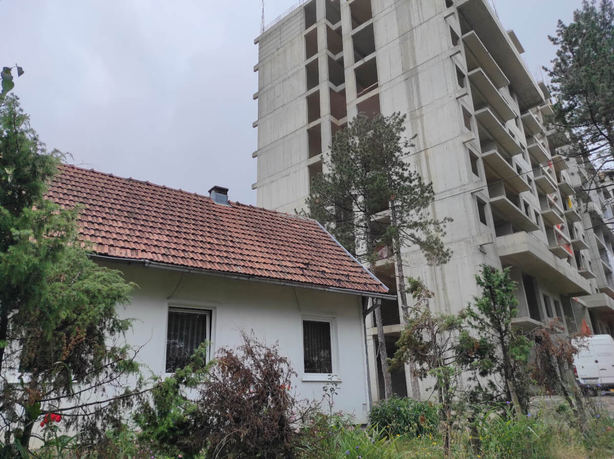 Izgradnja na Zlatiboru