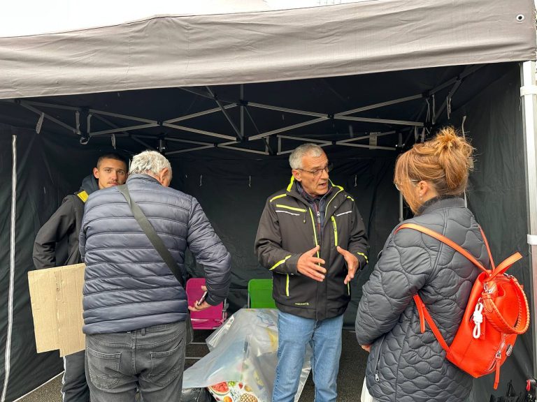 Jaćimović i njegov sin su započeli štrajk glađu ispred Banovine